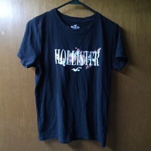 Hollister Black Graphic Tee
